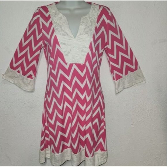 Hot Mama ***Pretty Dress with lace, Pink and white, in size small. - Picture 4 of 12
